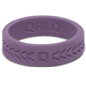 Qalo women's silicone ring or wedding band